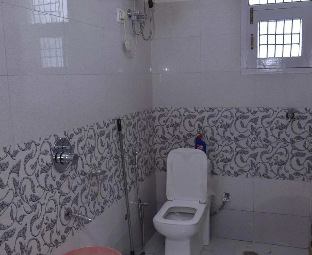 Family Nest Apartment Shimla